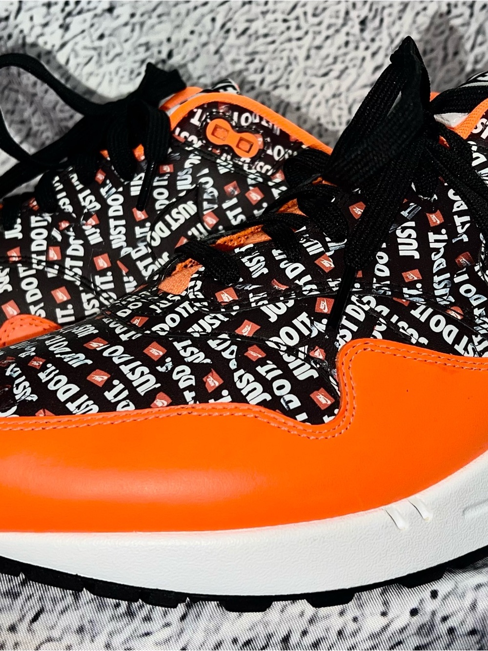 Men’s Nike Air Max 1 premium Just do it Orange size 12